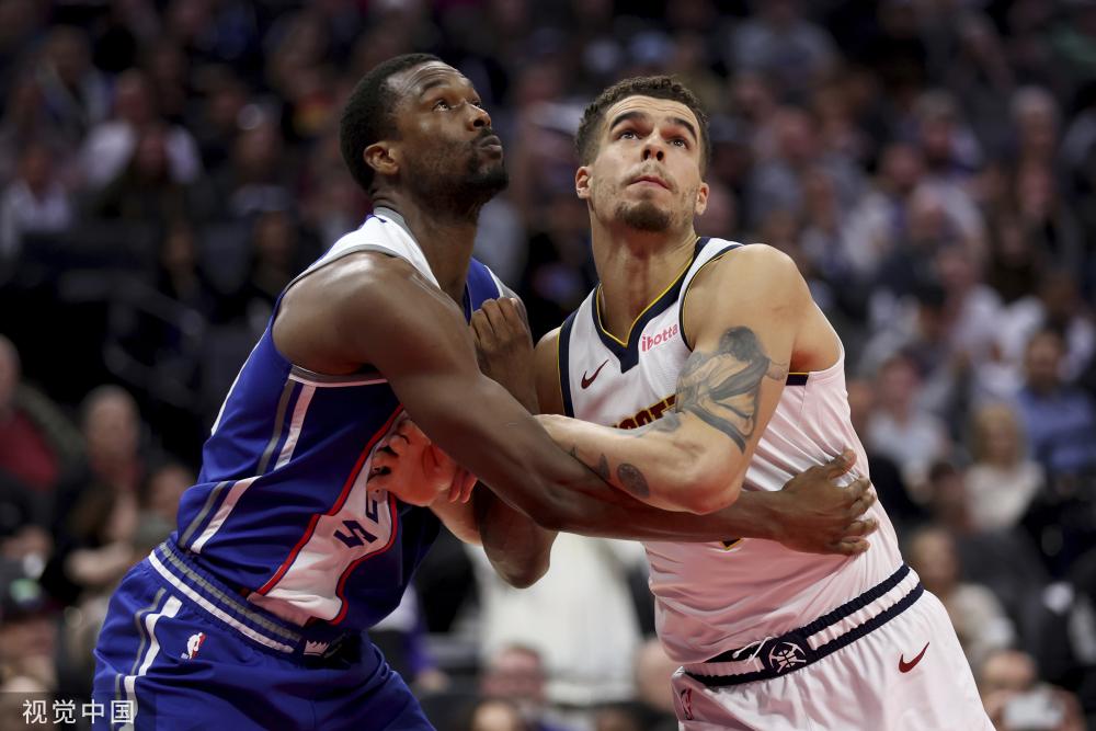 陷入困境 陷入困境