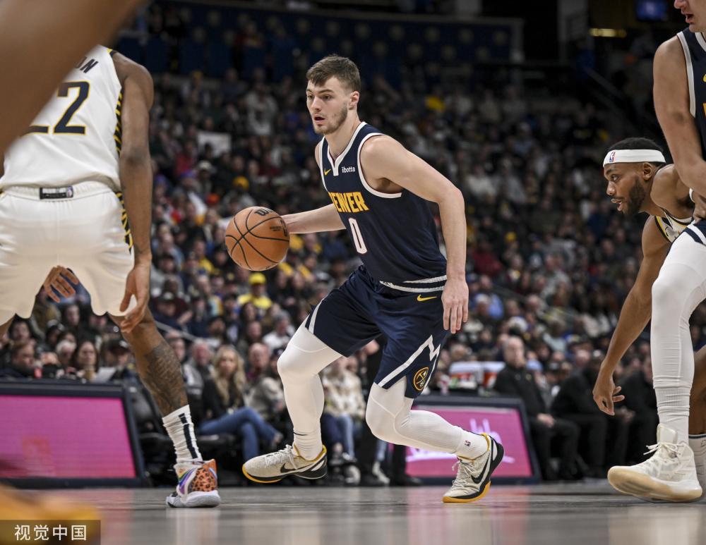 和巧妙的 和巧妙的