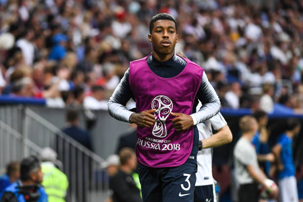 届世界大学 届世界大学